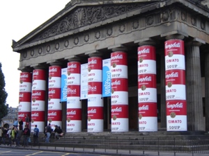 Ingenious cladding on the pillars of the Scottish Royal Academy for the Andy Warhol exhibition in 2007